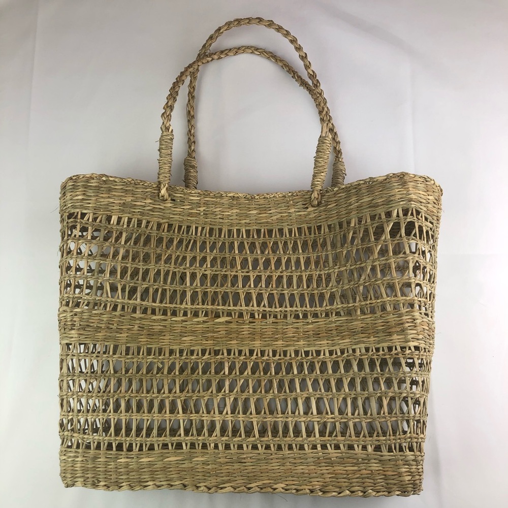 GlobeIn netted woven sea grass artisan tote